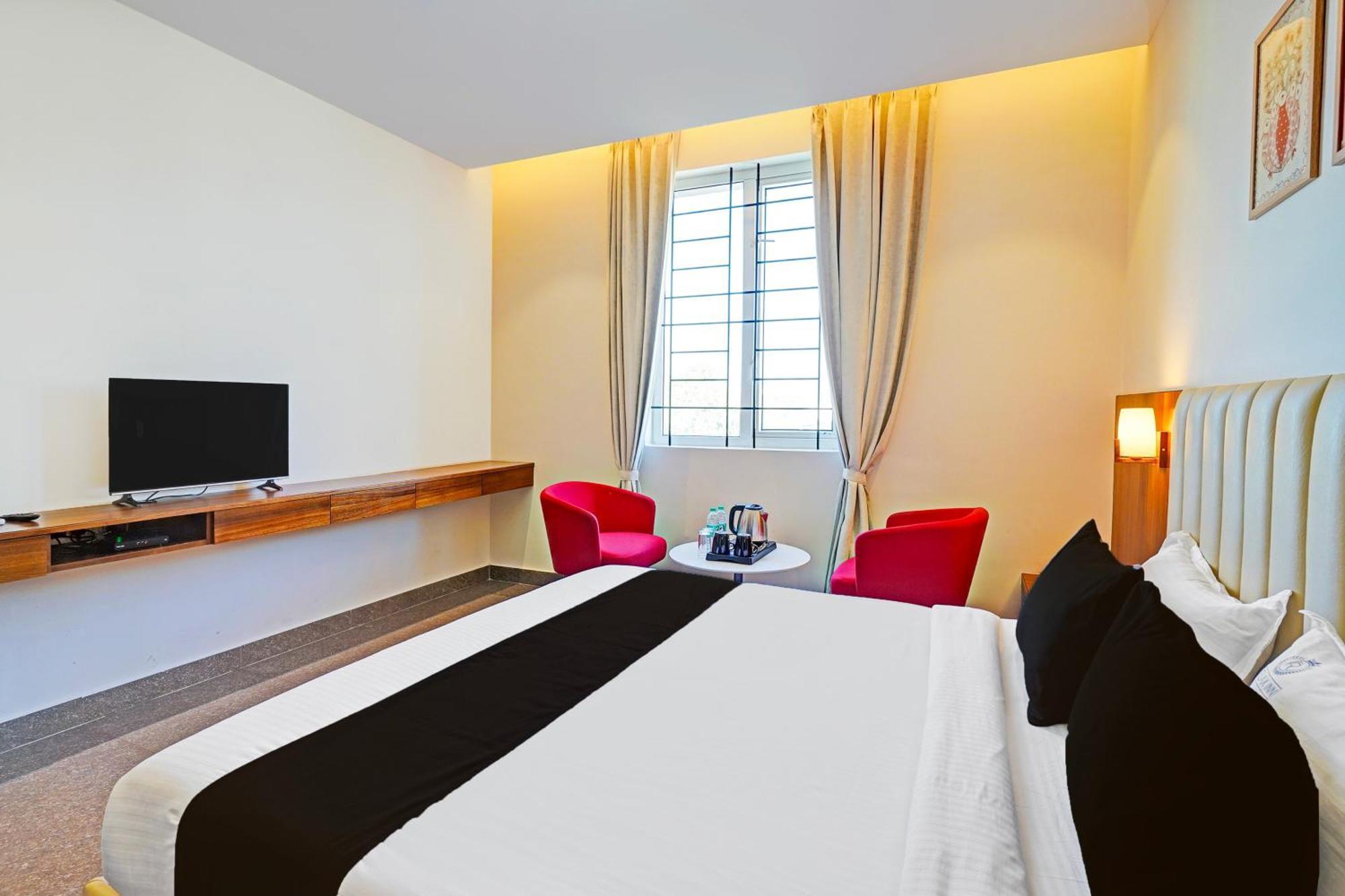 Super Townhouse Oak Electronic City Formerly Hotel Trubell Kammasandra Exterior photo
