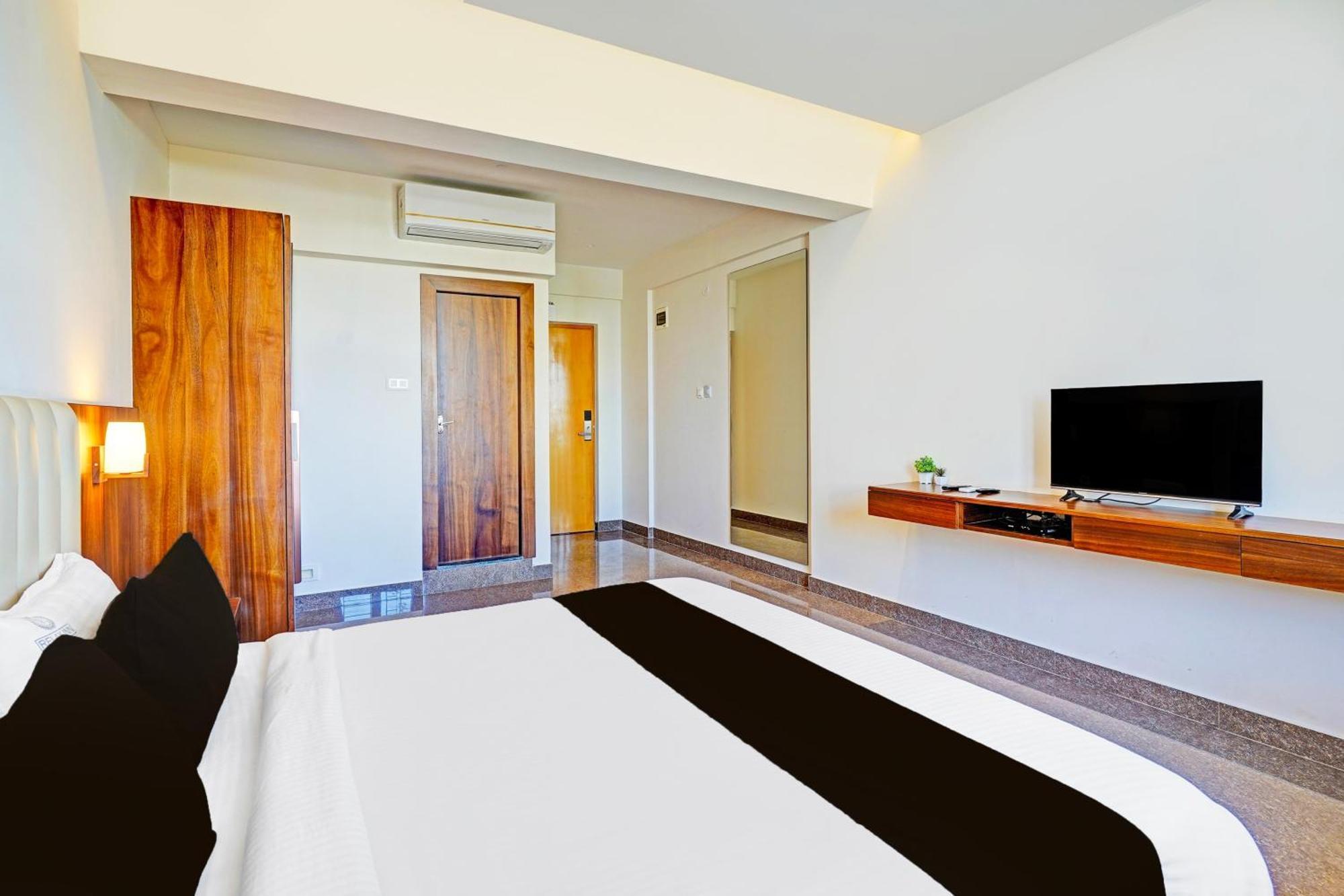 Super Townhouse Oak Electronic City Formerly Hotel Trubell Kammasandra Exterior photo