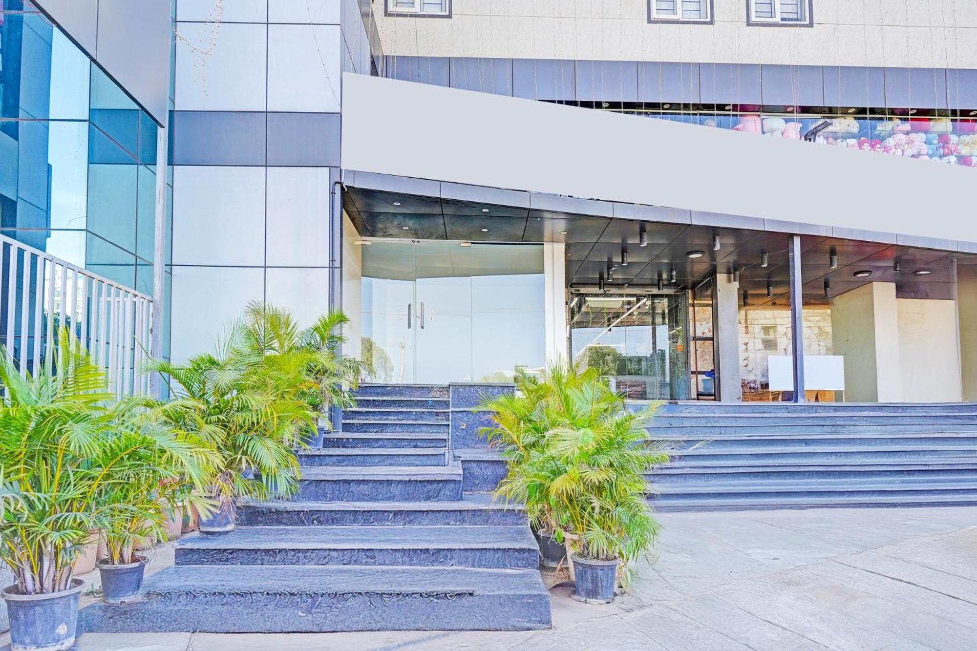 Super Townhouse Oak Electronic City Formerly Hotel Trubell Kammasandra Exterior photo