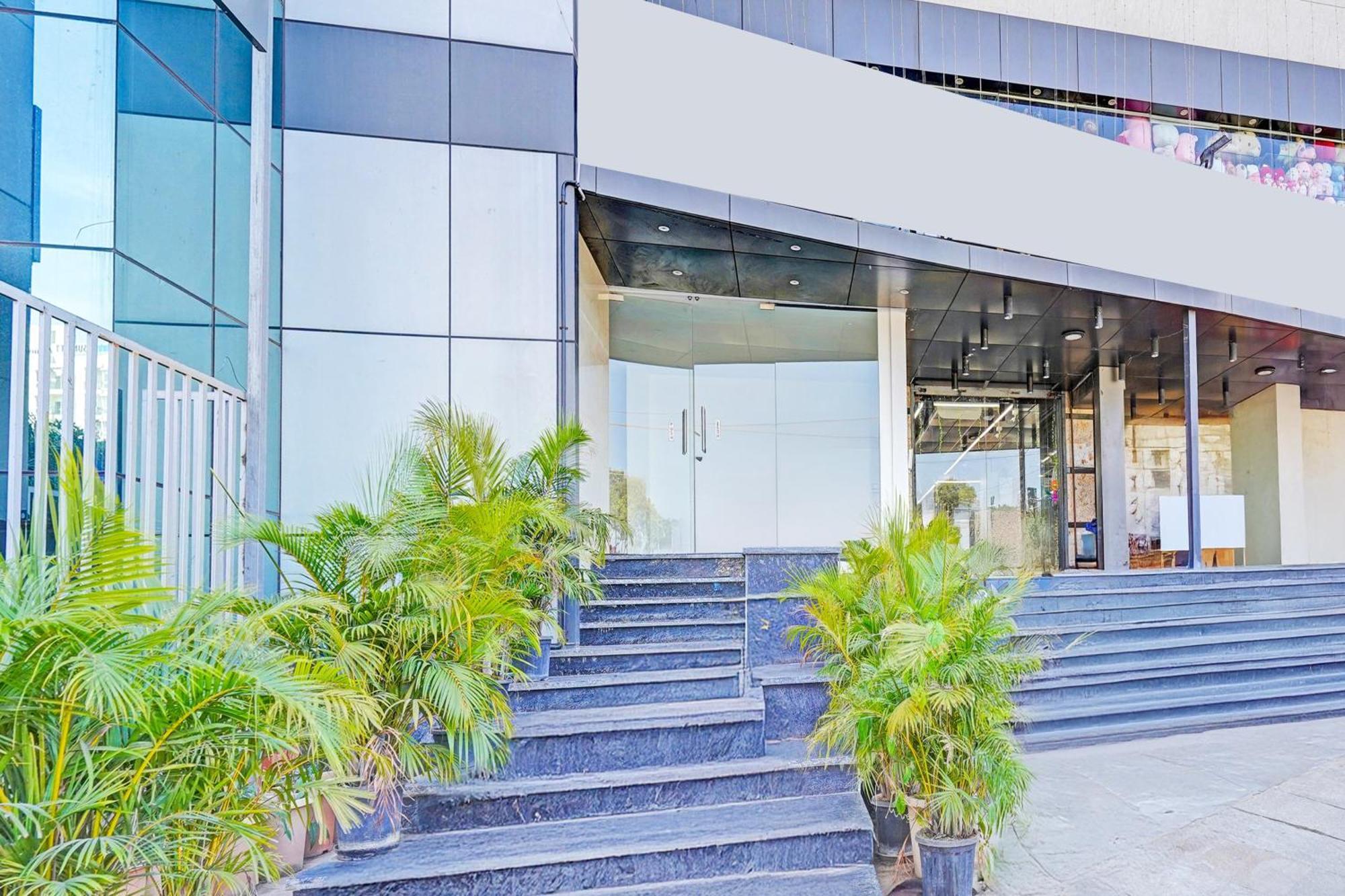 Super Townhouse Oak Electronic City Formerly Hotel Trubell Kammasandra Exterior photo